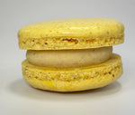 Eggnog macaron